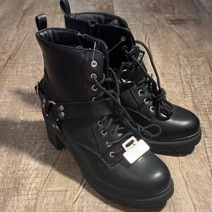 No Boundaries Black Lace-Up Heeled Combat Boots size 12 wide